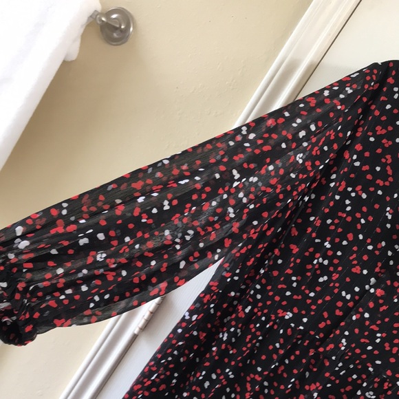 Signature by Robbie Bee fully lined long sleeve dress with v neckline. NWOT - Picture 4 of 8